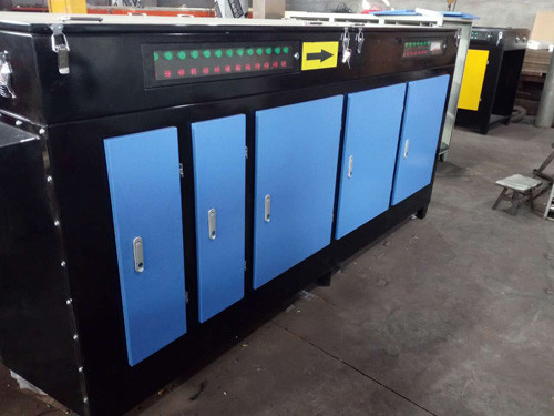 UV光氧催(cuī)化設備