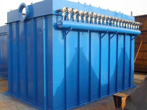 山西XMC型(xing)脈噴式(shi)布袋除(chu)塵器